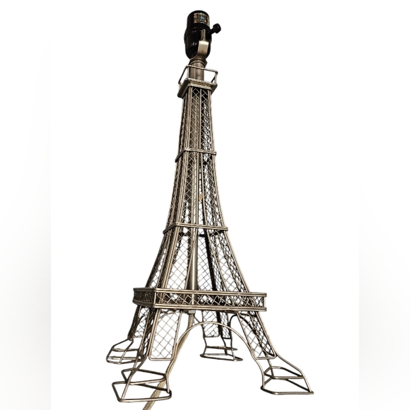 Vintage metal eiffel tower lamp silver gray - Picture 1 of 7